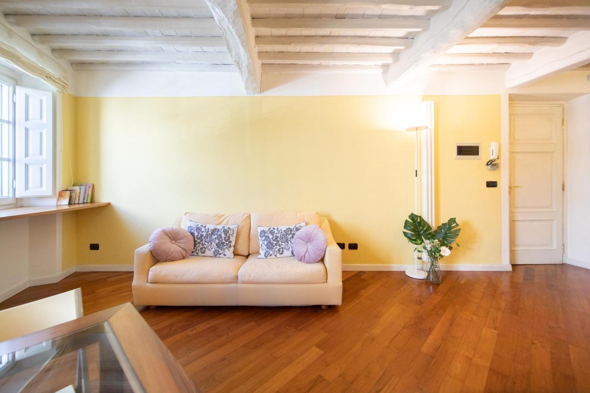 דירות לוקה A Casa Di Irene מראה חיצוני תמונה